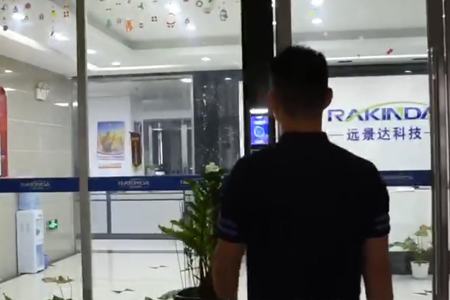 壁挂式人证核验门禁一体机可直接安装在大门进行刷脸开门 壁挂式人证核验门禁一体机可直接安装在大门进行刷脸开门